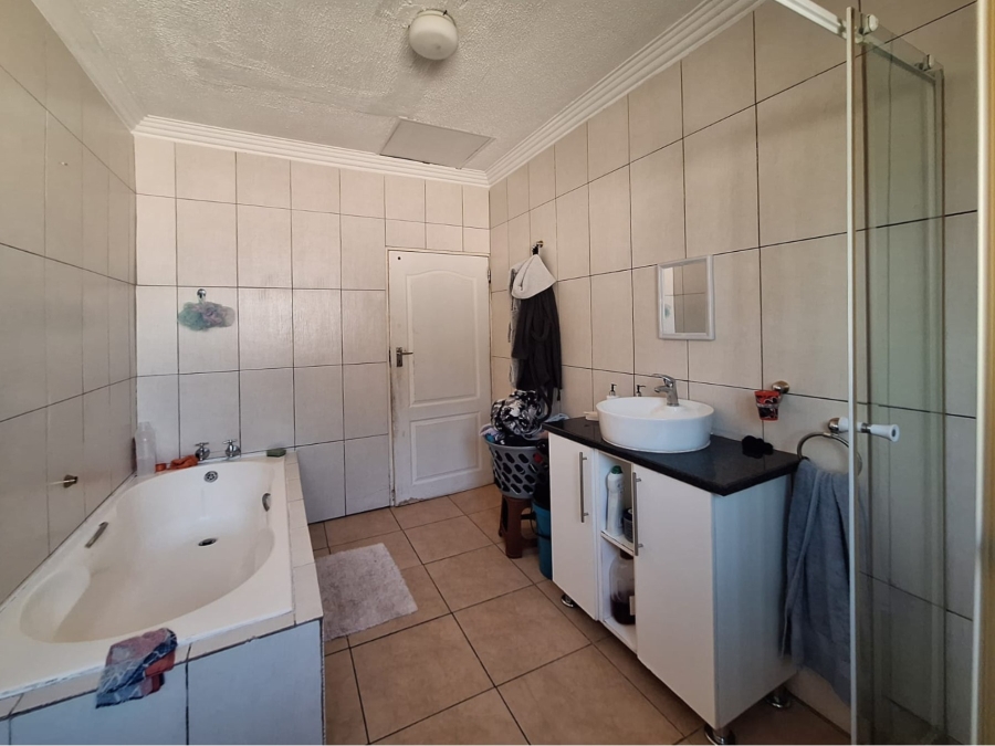 3 Bedroom Property for Sale in Melodie North West